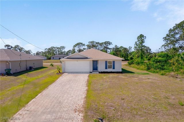 5013 Pinetree CIR, Labelle, FL 33935