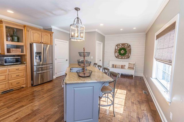 47 FAIRWAY PLACE PL, Selmer, TN 38375