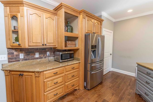 47 FAIRWAY PLACE PL, Selmer, TN 38375