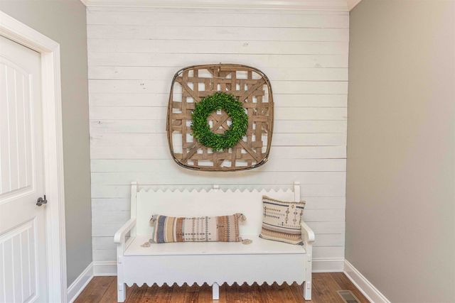 47 FAIRWAY PLACE PL, Selmer, TN 38375