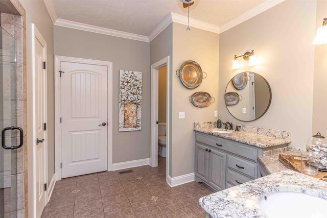 47 FAIRWAY PLACE PL, Selmer, TN 38375