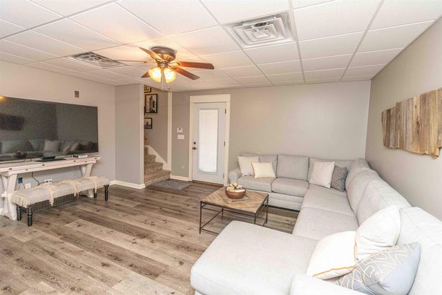 47 FAIRWAY PLACE PL, Selmer, TN 38375