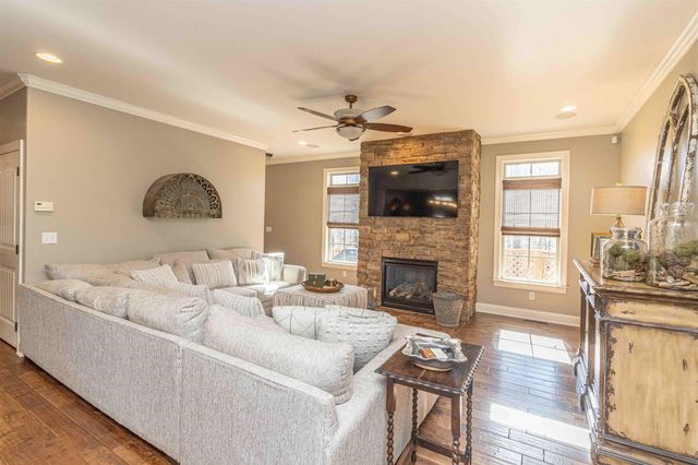 47 FAIRWAY PLACE PL, Selmer, TN 38375