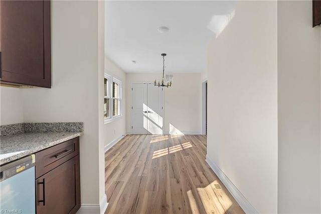 1009 BENJAMIN Parkway, Greensboro, NC 27408