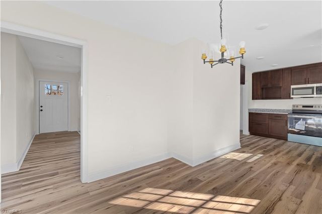 1009 BENJAMIN Parkway, Greensboro, NC 27408