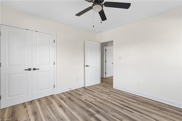 1009 BENJAMIN Parkway, Greensboro, NC 27408