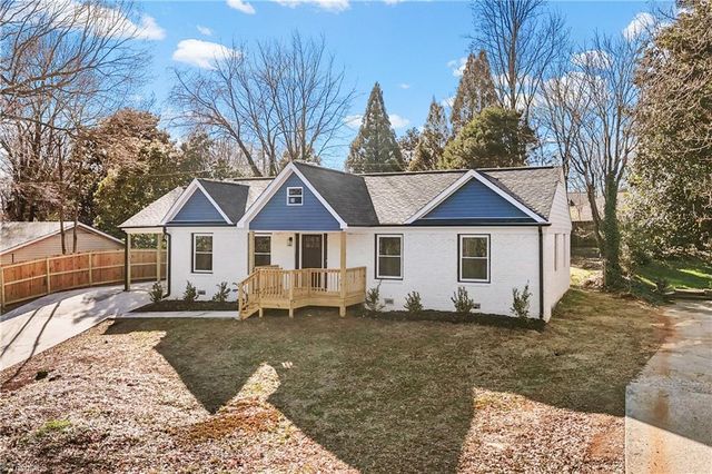 1009 BENJAMIN Parkway, Greensboro, NC 27408