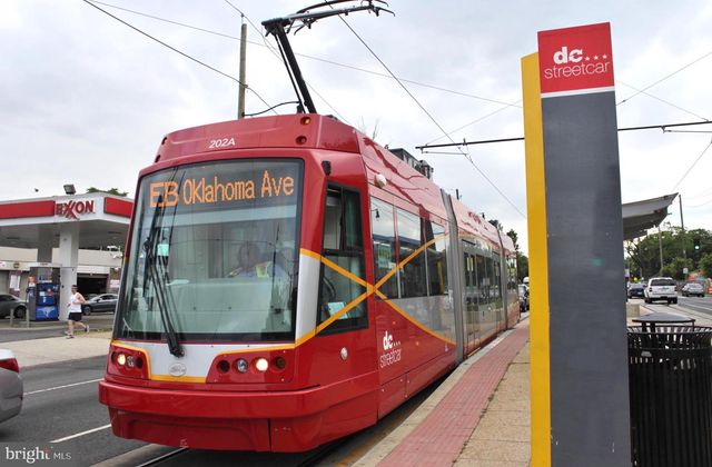 211 34TH ST NE, Washington, DC 20019