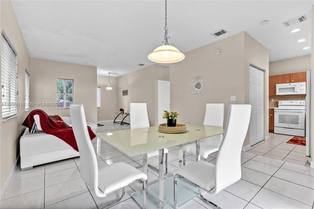 1081 NE 41st Ter, Homestead, FL 33033