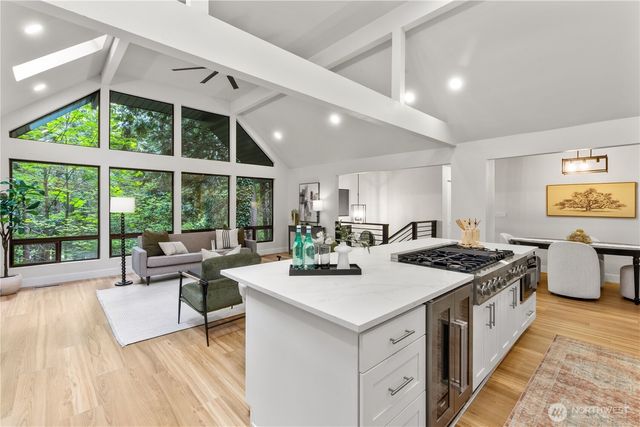 18126 NE 185th Place, Woodinville, WA 98077