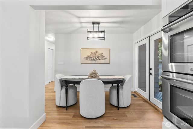 18126 NE 185th Place, Woodinville, WA 98077