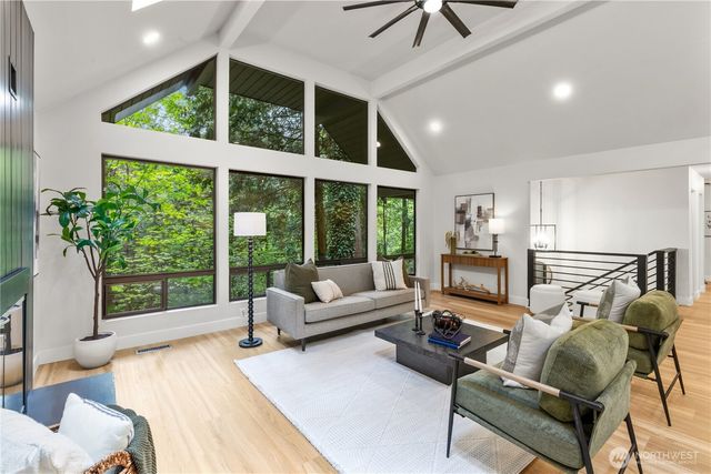 18126 NE 185th Place, Woodinville, WA 98077