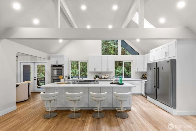 18126 NE 185th Place, Woodinville, WA 98077