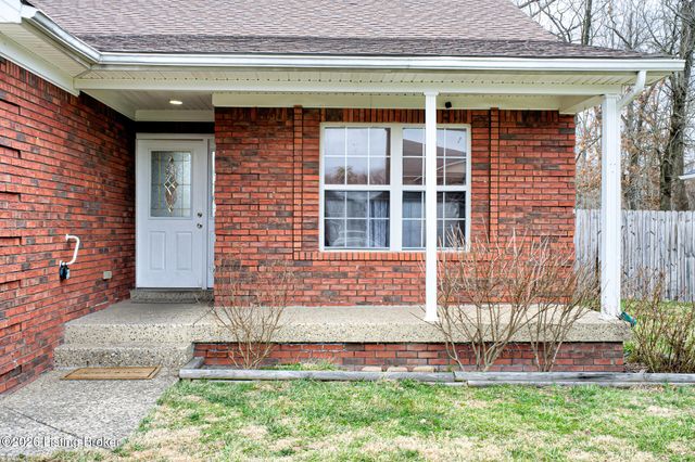 525 Shady Glen Cir, Shepherdsville, KY 40165