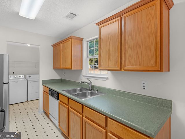 209 Regal Road, Jackson, GA 30233