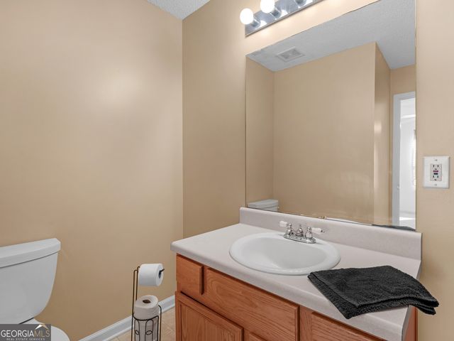 209 Regal Road, Jackson, GA 30233