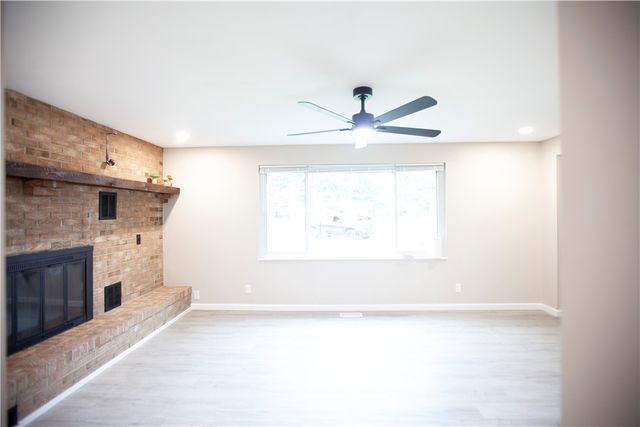 6 Danzig Lane, Fairborn, OH 45324