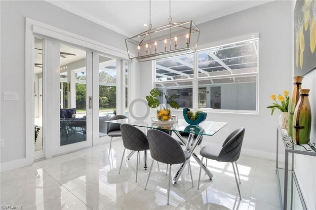 1086 21st ST SW, Naples, FL 34117