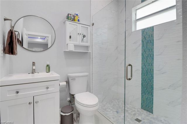 1086 21st ST SW, Naples, FL 34117