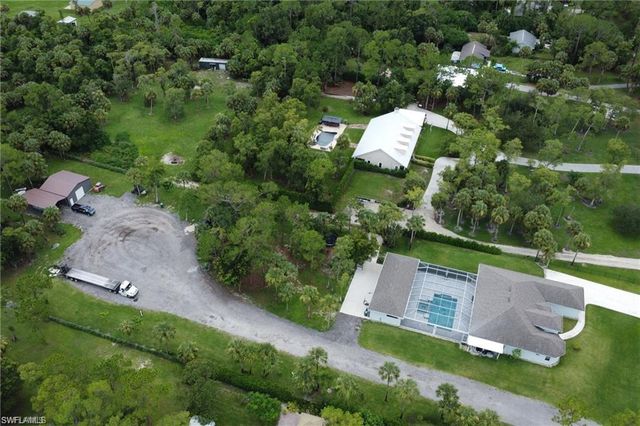 1086 21st ST SW, Naples, FL 34117