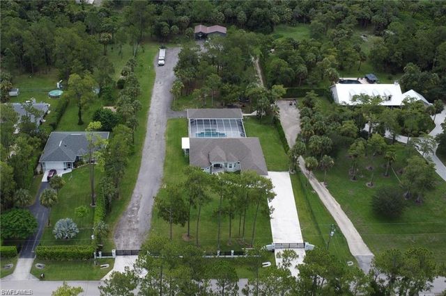 1086 21st ST SW, Naples, FL 34117