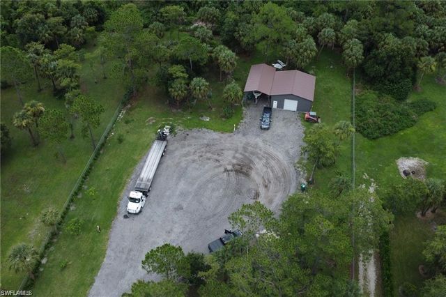 1086 21st ST SW, Naples, FL 34117