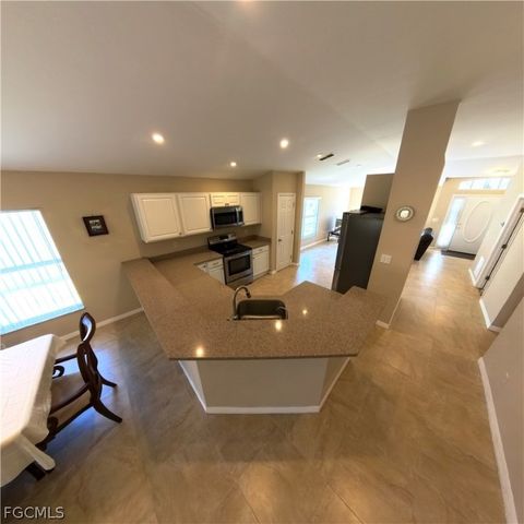 8571 Gassner WAY, Lehigh Acres, FL 33972