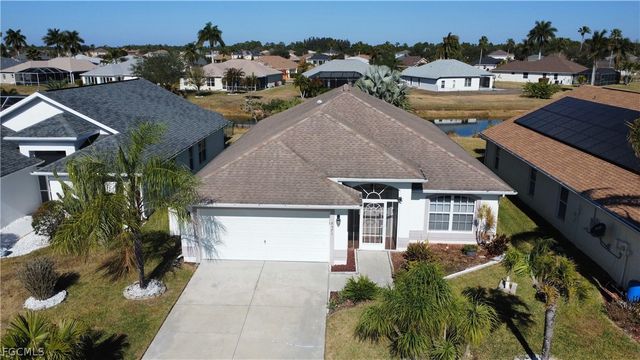 8571 Gassner WAY, Lehigh Acres, FL 33972