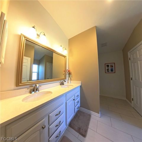 8571 Gassner WAY, Lehigh Acres, FL 33972