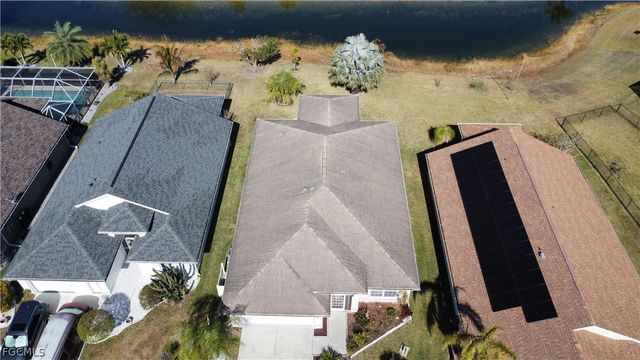 8571 Gassner WAY, Lehigh Acres, FL 33972