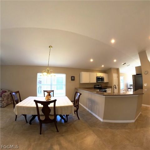 8571 Gassner WAY, Lehigh Acres, FL 33972