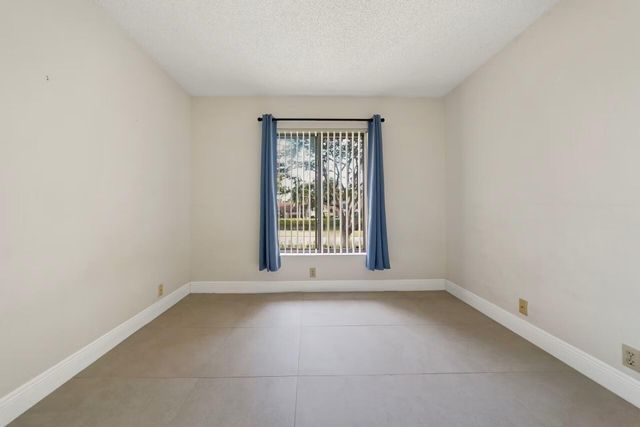 802 Sky Pine Way E2, Greenacres, FL 33415