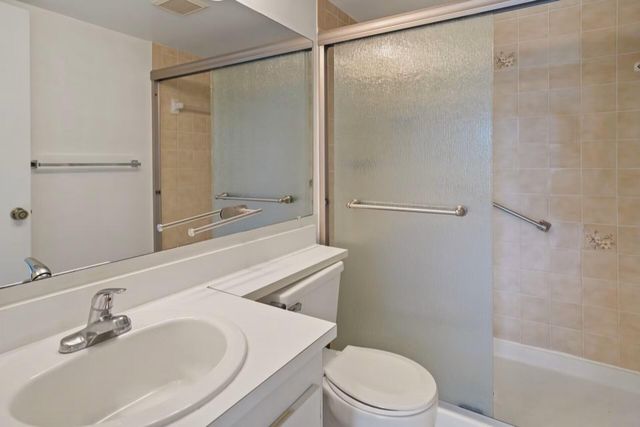 802 Sky Pine Way E2, Greenacres, FL 33415