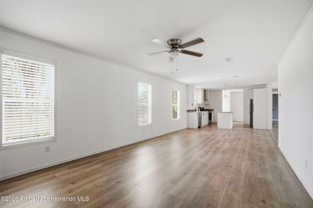 9533 Round Lake Road, Weeki Wachee, FL 34613