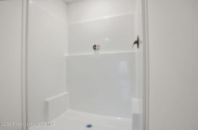 9533 Round Lake Road, Weeki Wachee, FL 34613