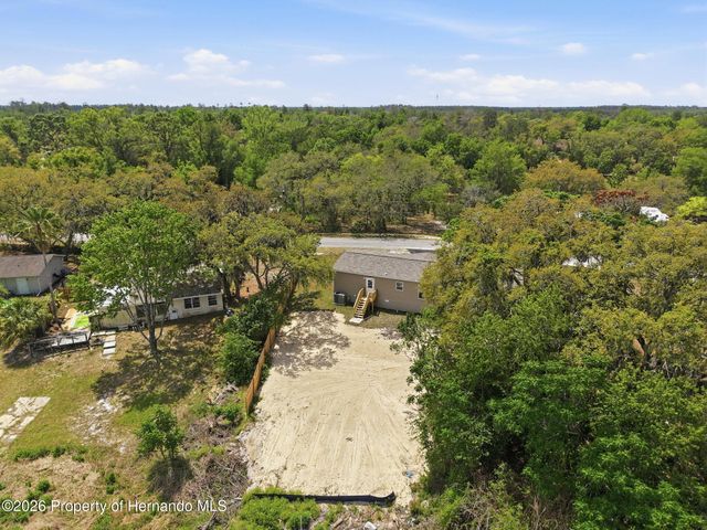 9533 Round Lake Road, Weeki Wachee, FL 34613