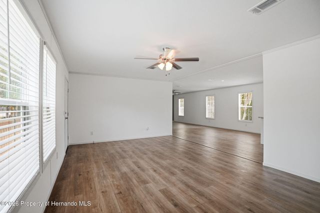 9533 Round Lake Road, Weeki Wachee, FL 34613