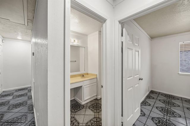 7226 Ridgeberry, Houston, TX 77095