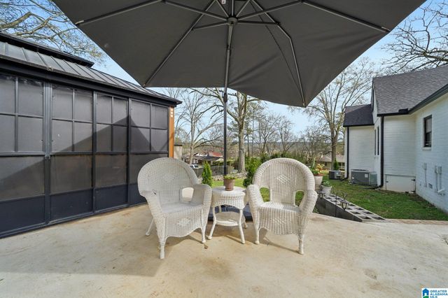 100 5TH AVENUE E, Oneonta, AL 35121