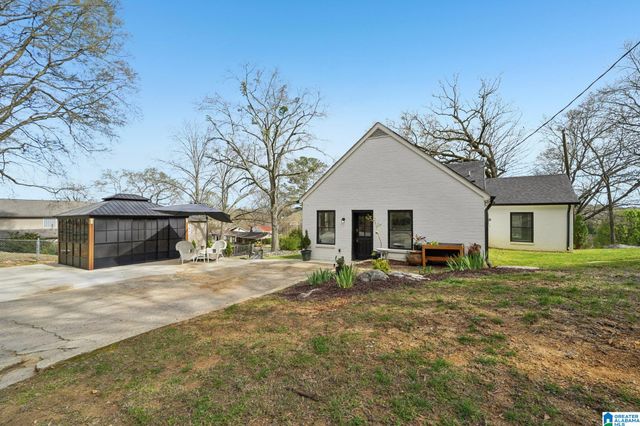 100 5TH AVENUE E, Oneonta, AL 35121