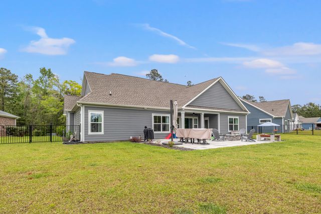 619 McCown Dr., Conway, SC 29526