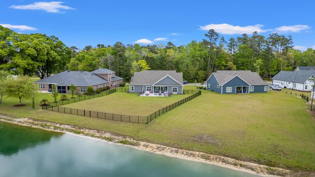 619 McCown Dr., Conway, SC 29526