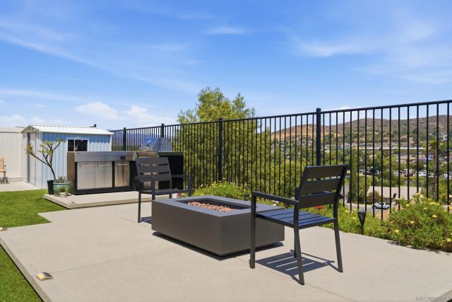 8961 Trailridge, Santee, CA 92071