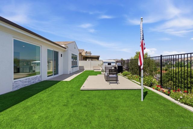8961 Trailridge, Santee, CA 92071