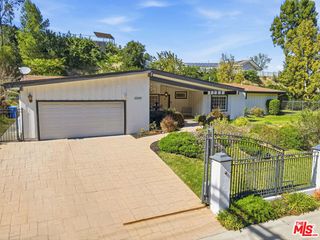 20209 Wells Drive, Woodland Hills (los Angeles), CA 91364