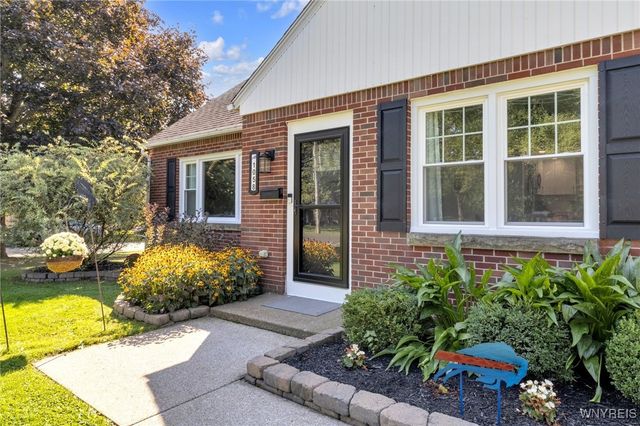 1058 Ruie Road, North Tonawanda, NY 14120