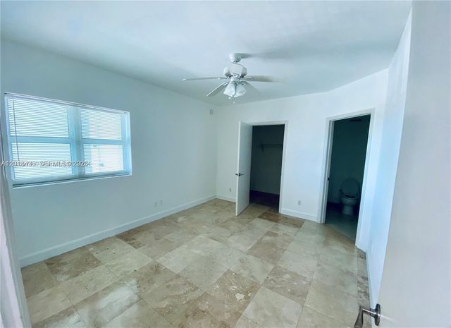 14951 Royal Oaks Ln 405, North Miami, FL 33181