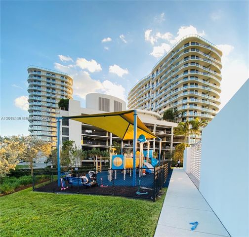14951 Royal Oaks Ln 405, North Miami, FL 33181