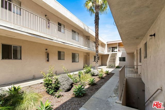 7220 -32 Bright Avenue, Whittier, CA 90602