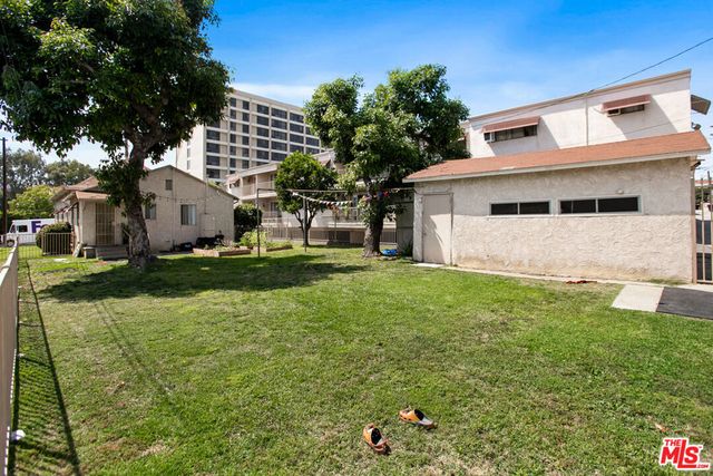 7220 -32 Bright Avenue, Whittier, CA 90602